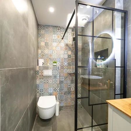 In The Heart Of The Center Warna